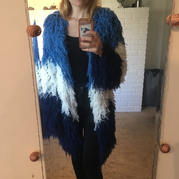 Lovers and Drifter Shaggy Coat - Picture 2 of 3